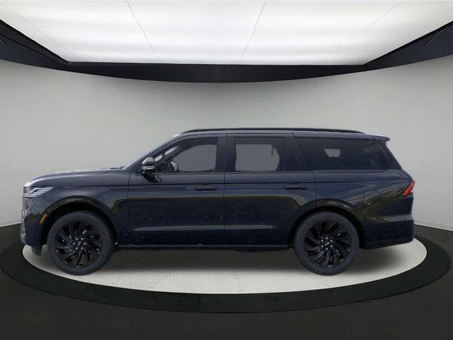 new 2025 Lincoln Navigator car, priced at $106,335