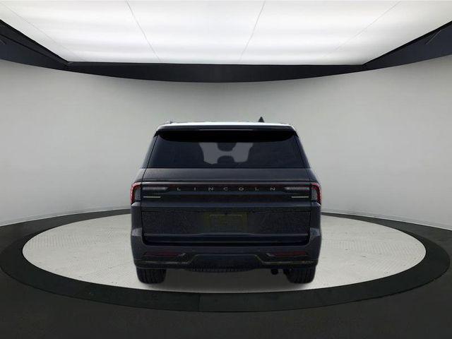 new 2025 Lincoln Navigator car, priced at $106,335