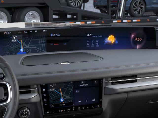 new 2025 Lincoln Navigator car, priced at $106,335