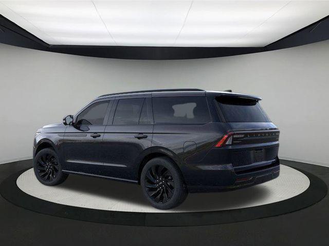 new 2025 Lincoln Navigator car, priced at $103,335