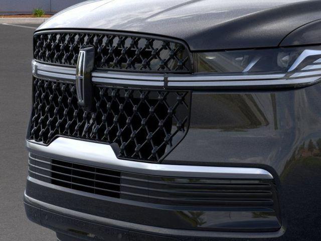 new 2025 Lincoln Navigator car, priced at $103,335