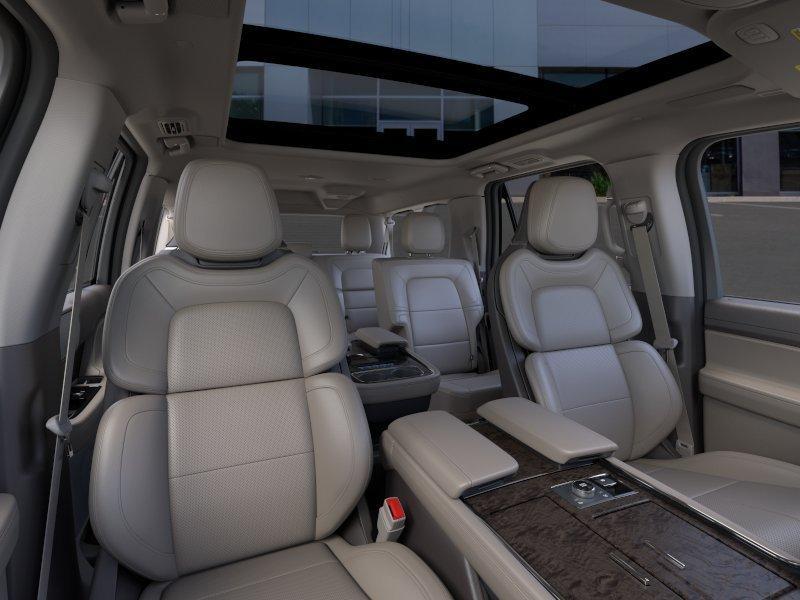 new 2024 Lincoln Navigator L car, priced at $104,021