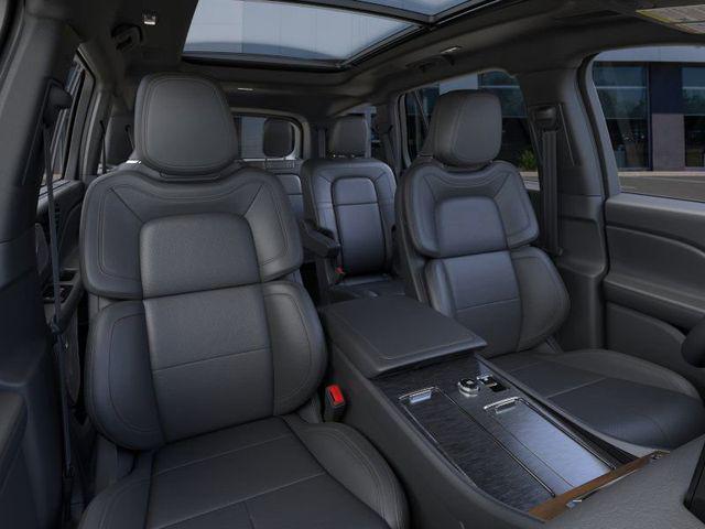 new 2025 Lincoln Aviator car, priced at $77,028