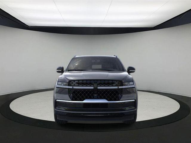 new 2025 Lincoln Navigator car, priced at $111,595