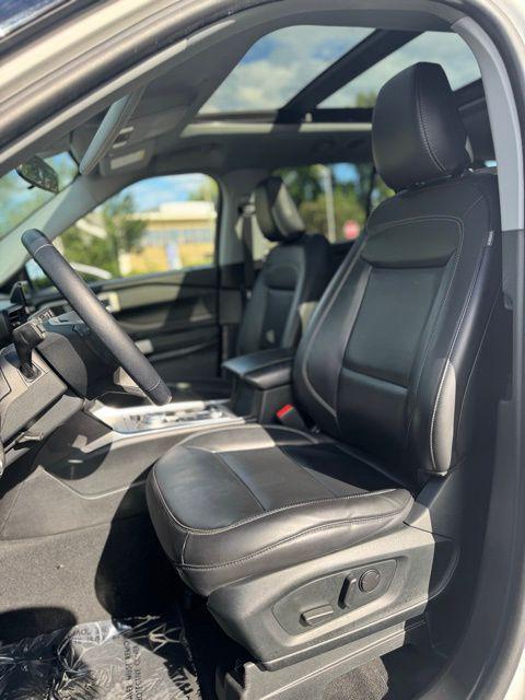 used 2022 Ford Explorer car, priced at $34,628