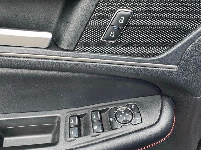 used 2022 Ford Edge car, priced at $27,140