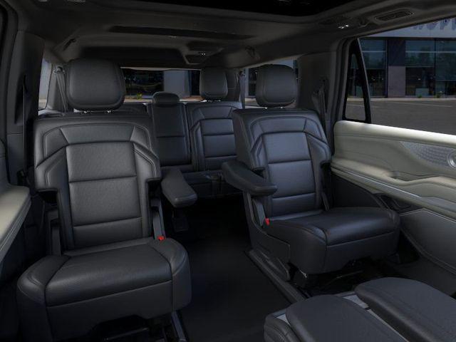 new 2025 Lincoln Navigator car, priced at $108,975