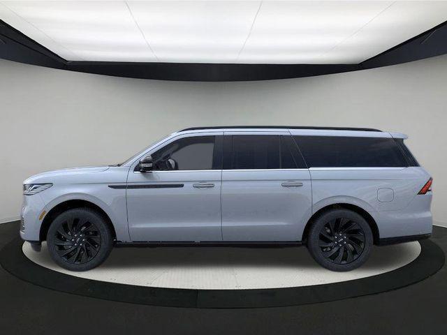 new 2025 Lincoln Navigator car, priced at $108,975