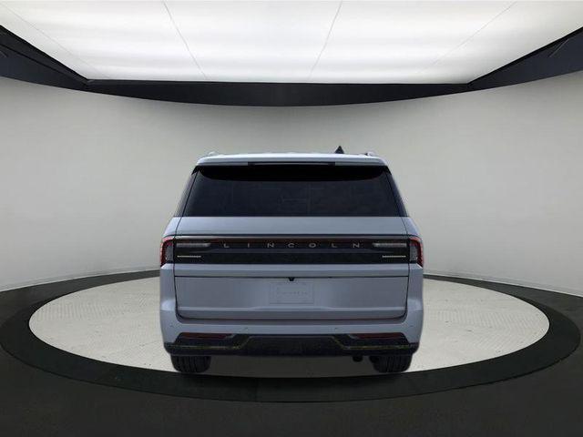 new 2025 Lincoln Navigator car, priced at $108,975
