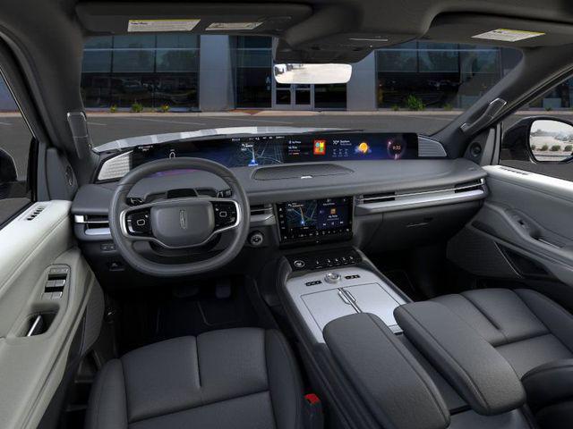 new 2025 Lincoln Navigator car, priced at $108,975
