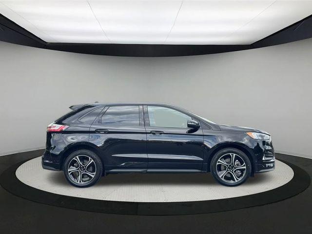 used 2022 Ford Edge car, priced at $32,995