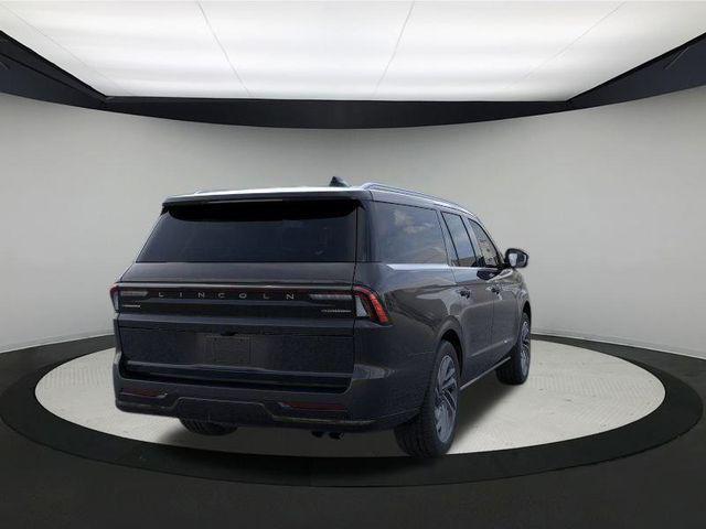 new 2025 Lincoln Navigator car, priced at $105,925