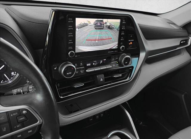 used 2020 Toyota Highlander car, priced at $27,998