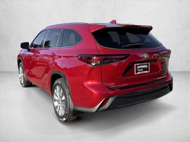 used 2020 Toyota Highlander car, priced at $35,998