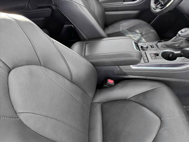 used 2020 Toyota Highlander car, priced at $35,998