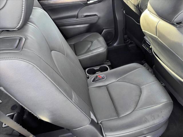 used 2020 Toyota Highlander car, priced at $35,998