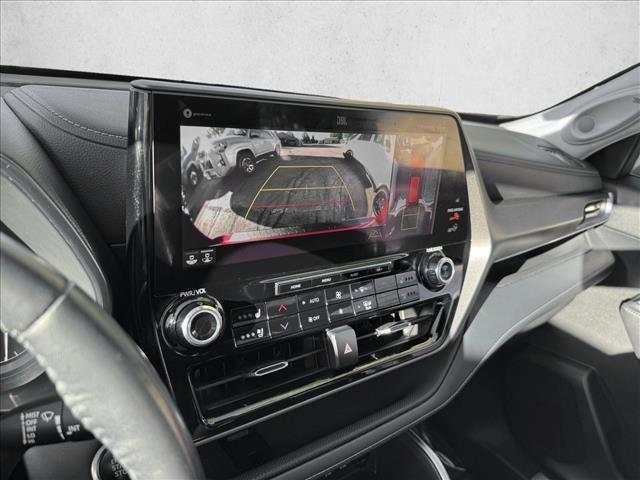 used 2020 Toyota Highlander car, priced at $35,998