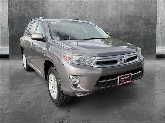 used 2013 Toyota Highlander Hybrid car, priced at $17,798