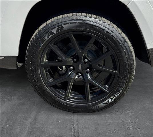 used 2016 Jeep Grand Cherokee car, priced at $19,798