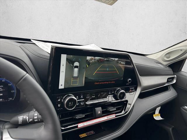 new 2026 Toyota Highlander car, priced at $53,812