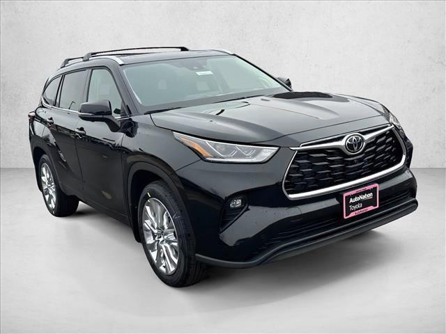 new 2026 Toyota Highlander car, priced at $53,812