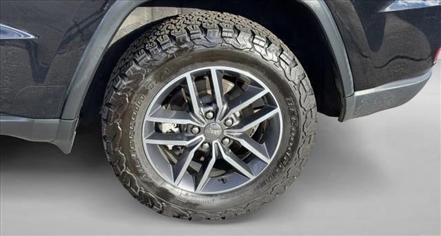 used 2017 Jeep Grand Cherokee car, priced at $13,998