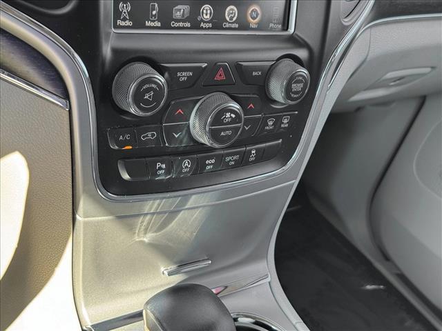 used 2016 Jeep Grand Cherokee car, priced at $13,998