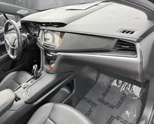 used 2023 Cadillac XT5 car, priced at $30,398