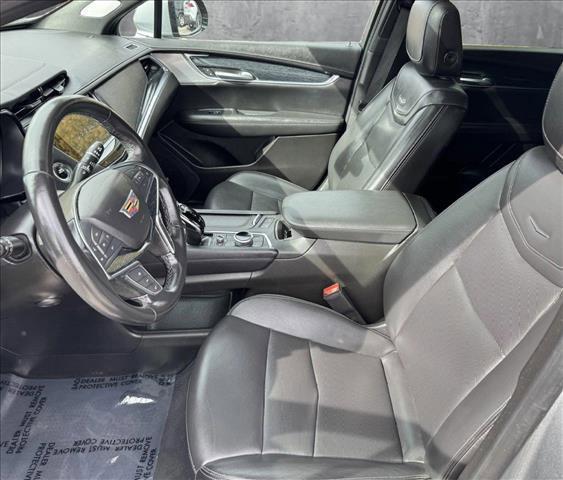 used 2023 Cadillac XT5 car, priced at $28,798