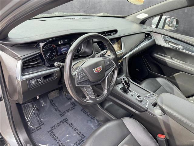 used 2023 Cadillac XT5 car, priced at $28,798
