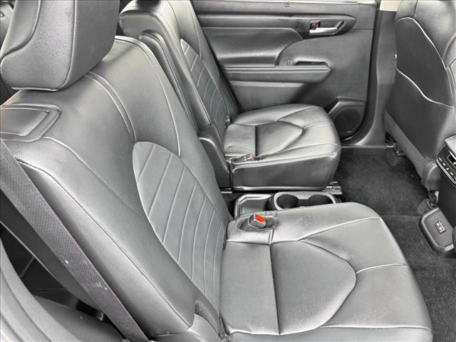 used 2024 Toyota Highlander car, priced at $46,798