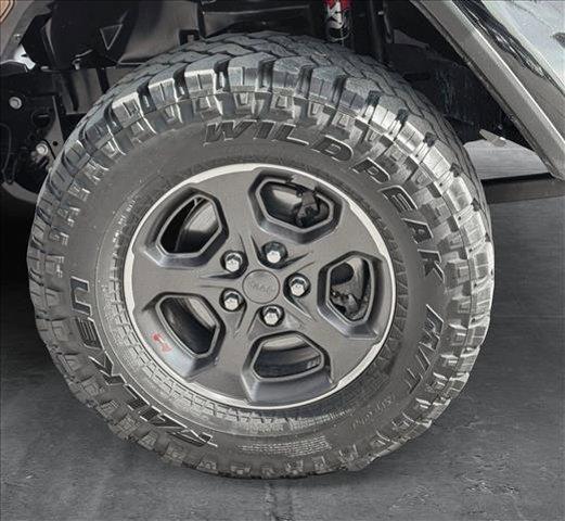 used 2021 Jeep Gladiator car, priced at $35,598