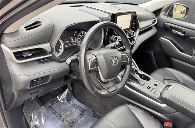 used 2023 Toyota Highlander car, priced at $39,498