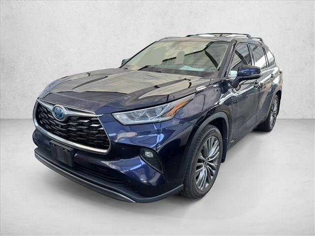 used 2022 Toyota Highlander Hybrid car, priced at $39,998
