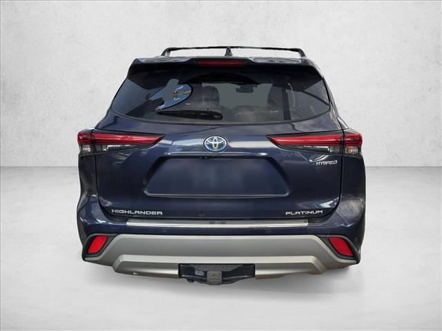 used 2022 Toyota Highlander Hybrid car, priced at $39,998
