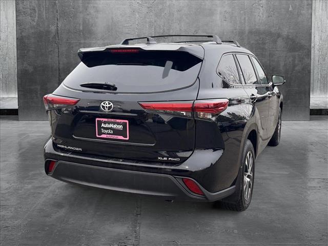 used 2023 Toyota Highlander car, priced at $39,398