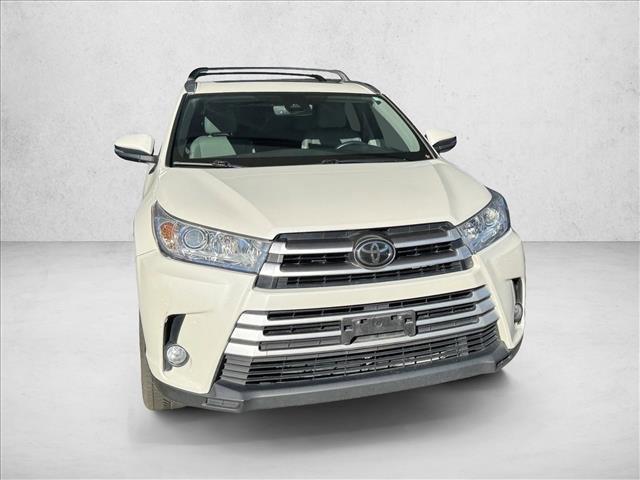 used 2018 Toyota Highlander car, priced at $25,798
