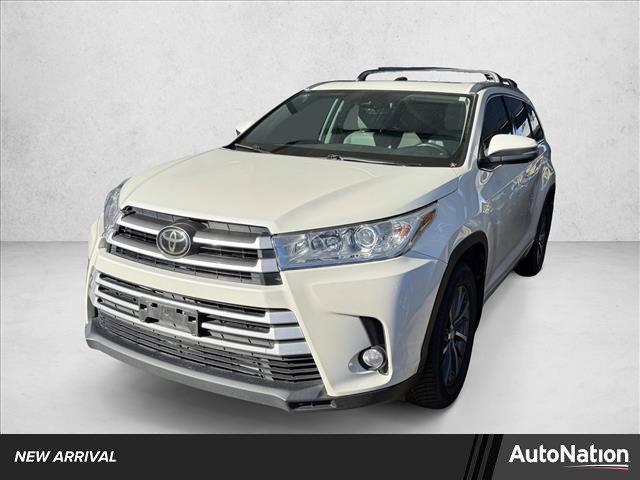 used 2018 Toyota Highlander car, priced at $25,798