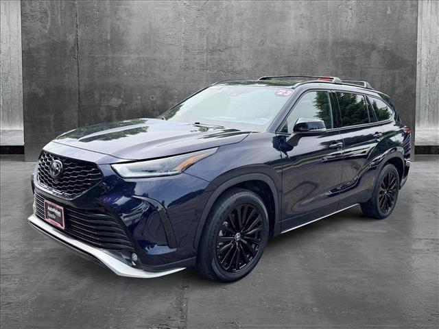 used 2023 Toyota Highlander car, priced at $44,798