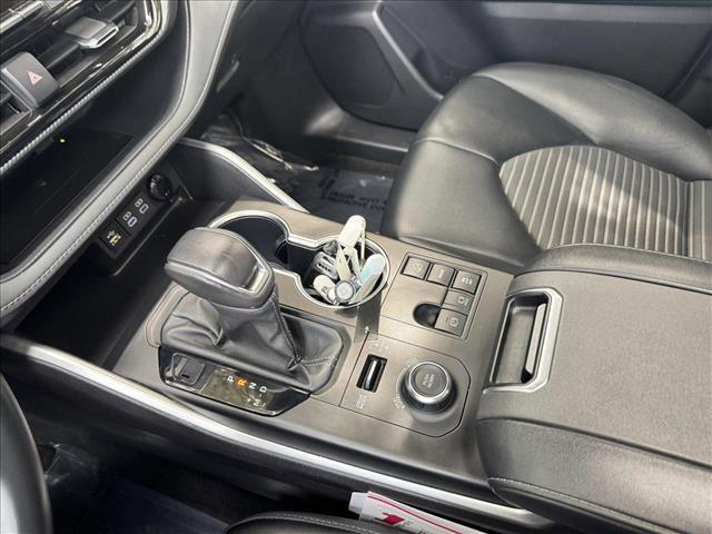 used 2023 Toyota Highlander car, priced at $44,798