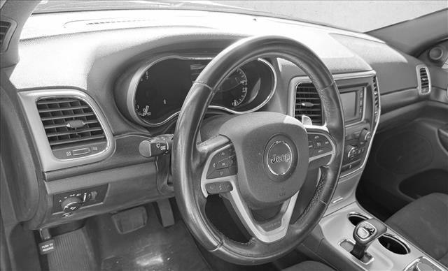 used 2015 Jeep Grand Cherokee car, priced at $13,798