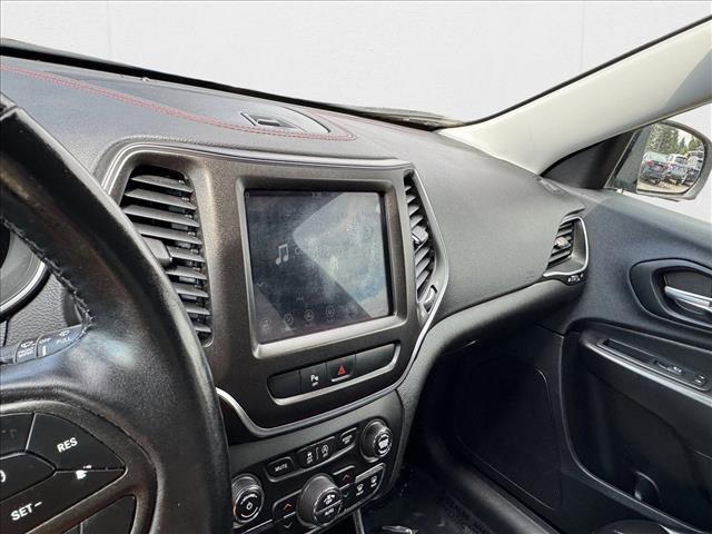used 2019 Jeep Cherokee car, priced at $15,698
