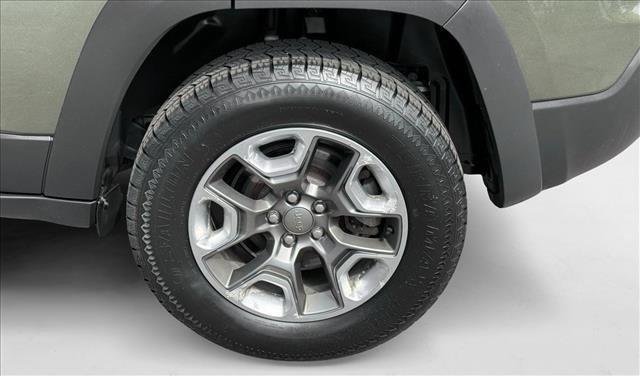 used 2019 Jeep Cherokee car, priced at $15,698