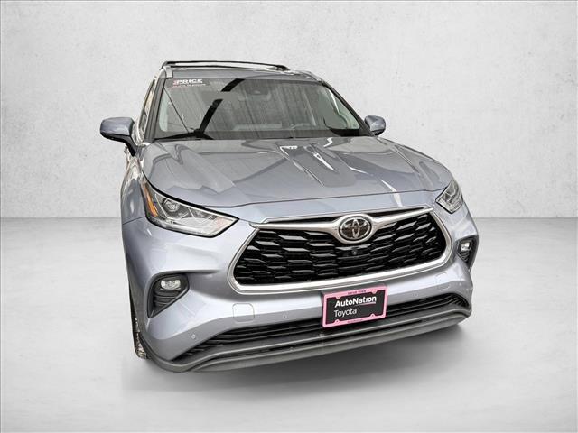 used 2021 Toyota Highlander car, priced at $37,798