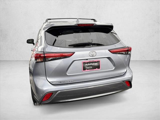used 2021 Toyota Highlander car, priced at $37,798