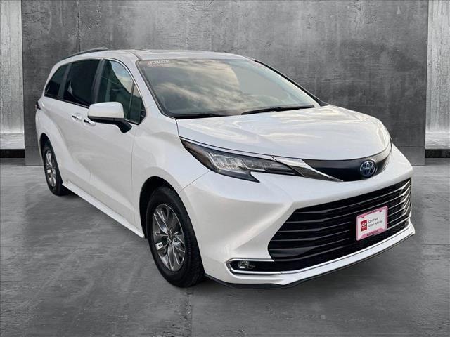 used 2023 Toyota Sienna car, priced at $41,798