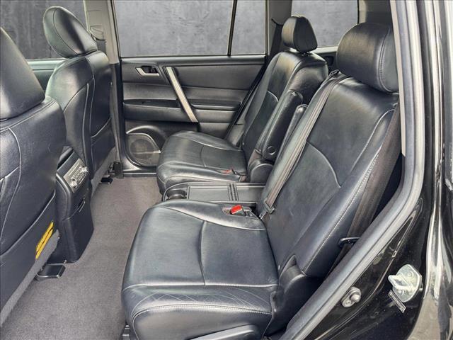 used 2013 Toyota Highlander car, priced at $9,749