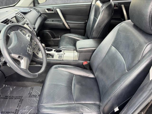 used 2013 Toyota Highlander car, priced at $9,749