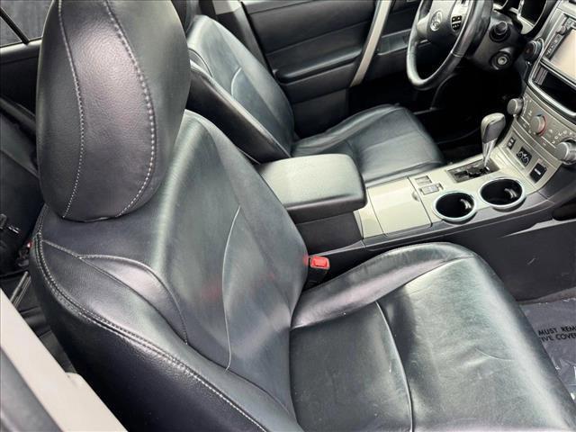 used 2013 Toyota Highlander car, priced at $9,749