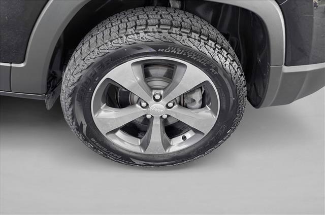 used 2019 Jeep Cherokee car, priced at $18,798